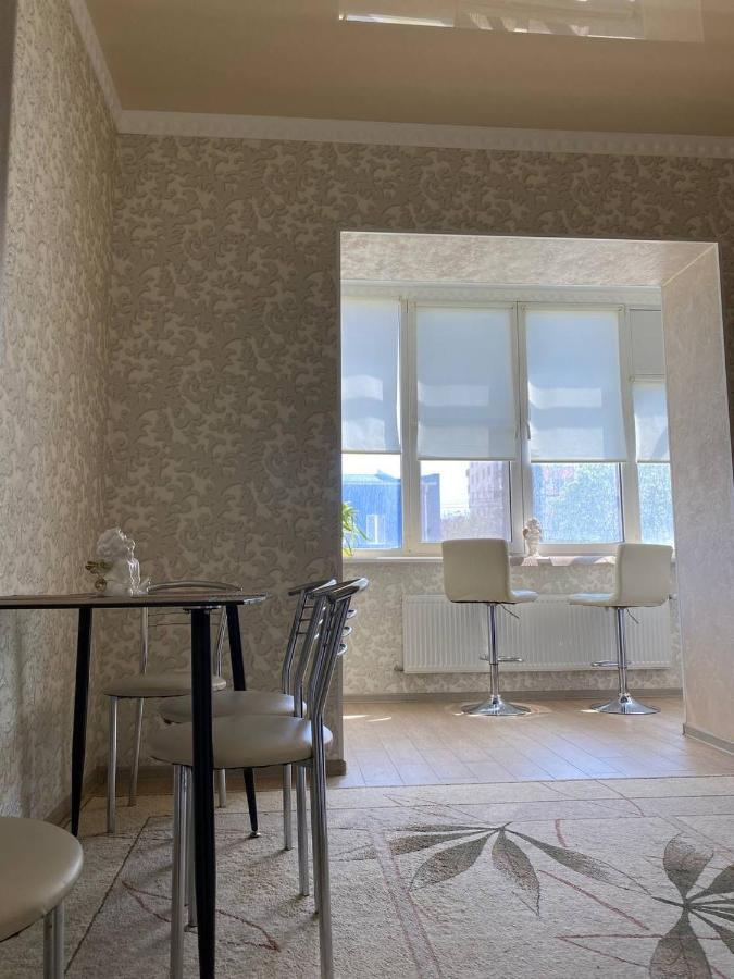 Apartments Koryatovichi Street 카미야네치포딜시키 외부 사진